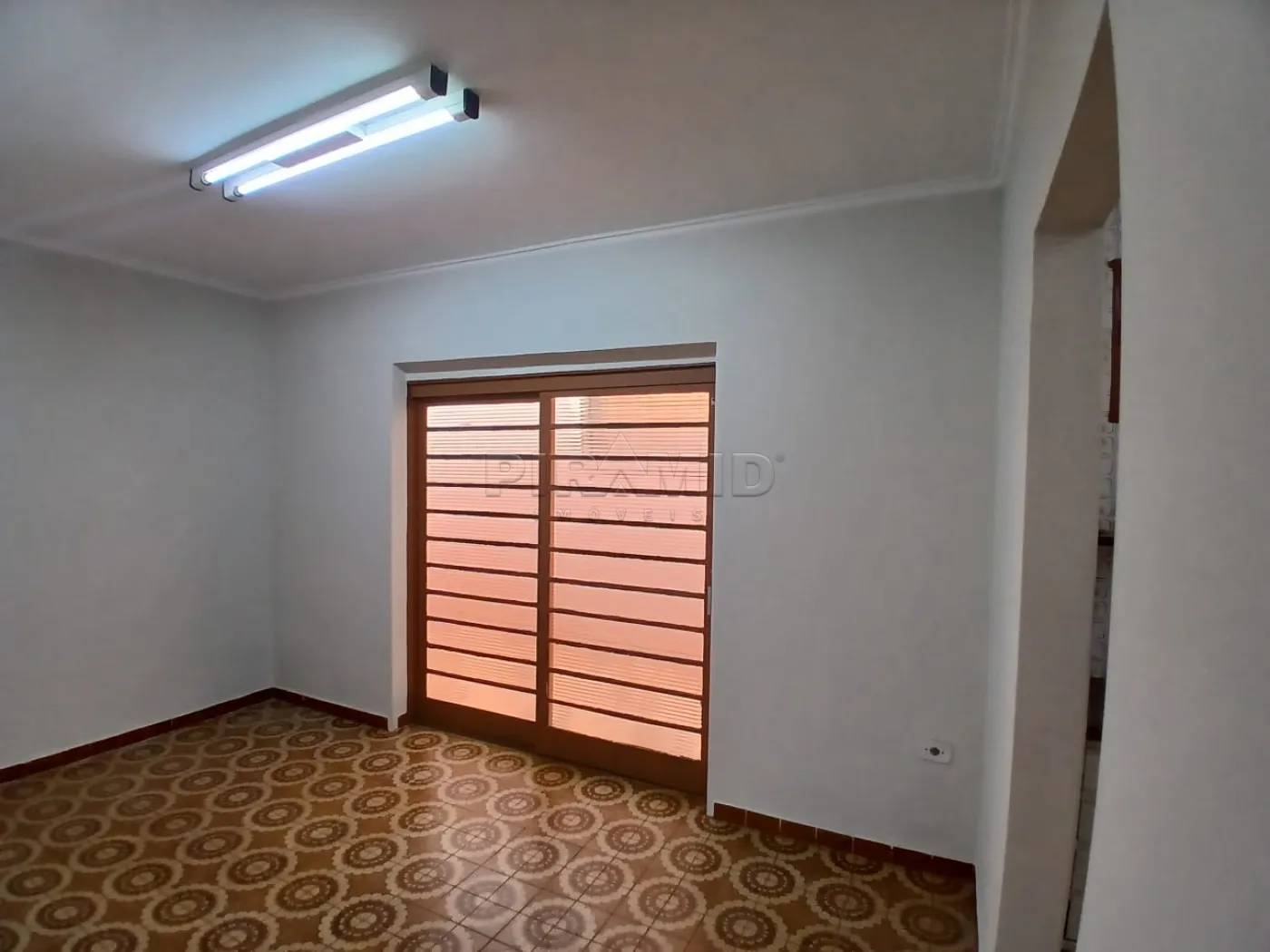 Alugar Casa / Padr&atilde;o em Ribeir&atilde;o Preto R$ 3.650,00 - Foto 18
