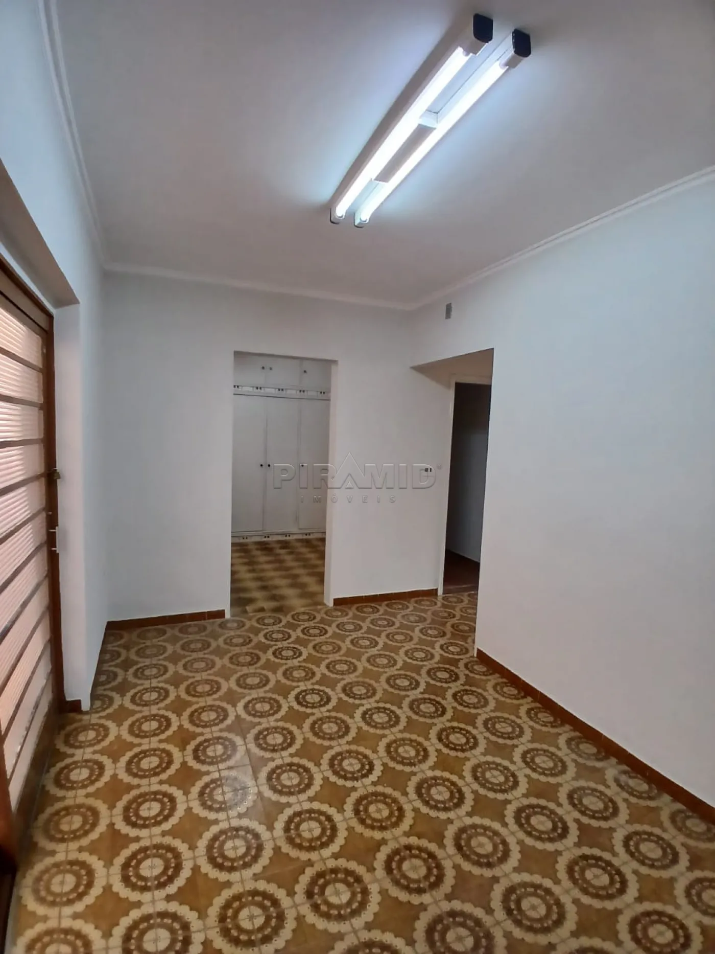 Alugar Casa / Padr&atilde;o em Ribeir&atilde;o Preto R$ 3.650,00 - Foto 21