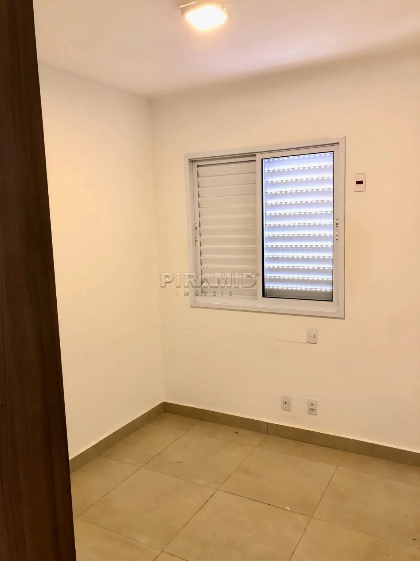 Alugar Apartamento / Padr&atilde;o em Ribeir&atilde;o Preto R$ 3.500,00 - Foto 5
