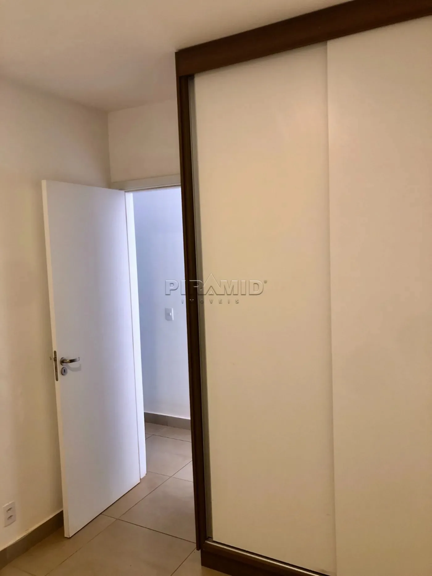 Alugar Apartamento / Padr&atilde;o em Ribeir&atilde;o Preto R$ 3.500,00 - Foto 6
