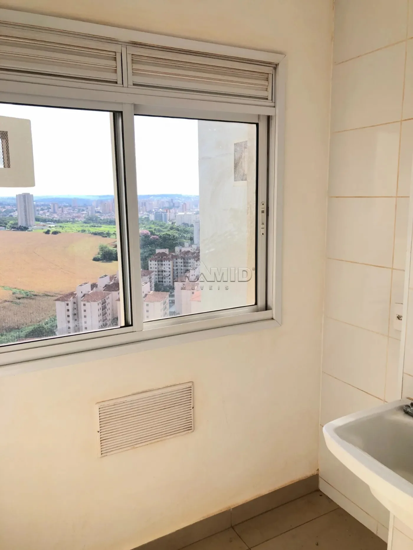 Alugar Apartamento / Padr&atilde;o em Ribeir&atilde;o Preto R$ 3.500,00 - Foto 16