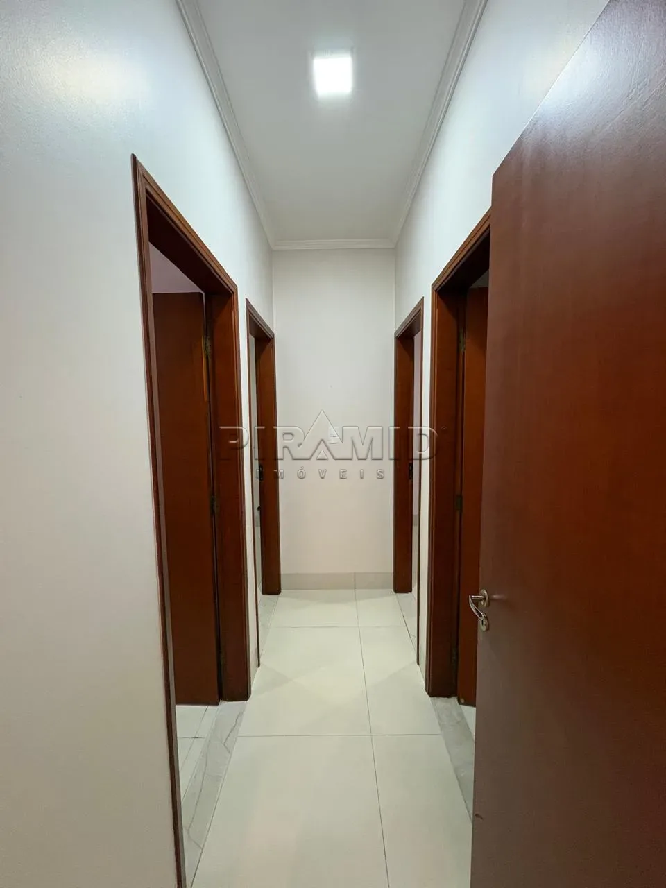 Alugar Apartamento / Padr&atilde;o em Ribeir&atilde;o Preto R$ 2.750,00 - Foto 7