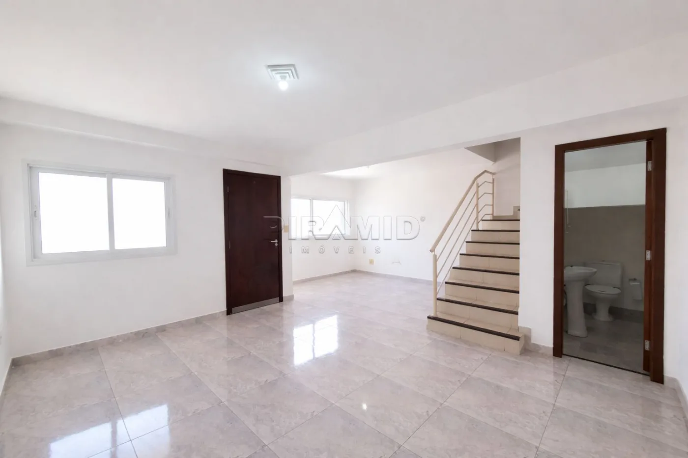 Alugar Casa / Condom&iacute;nio em Ribeir&atilde;o Preto R$ 2.500,00 - Foto 1