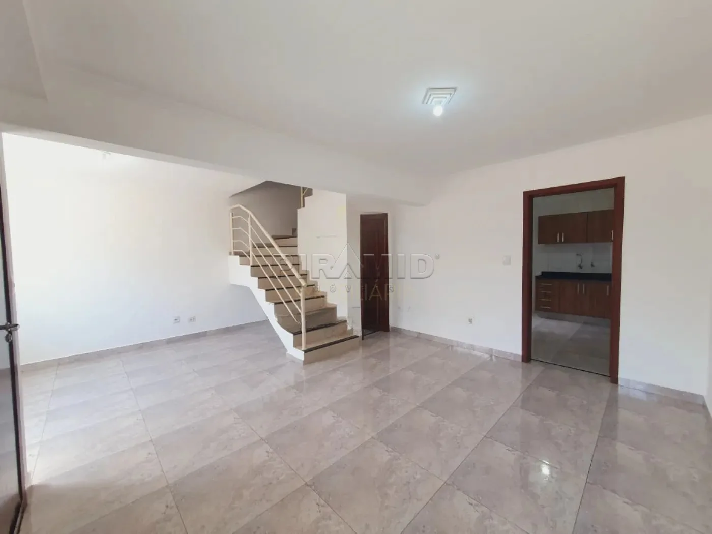 Alugar Casa / Condom&iacute;nio em Ribeir&atilde;o Preto R$ 2.500,00 - Foto 2