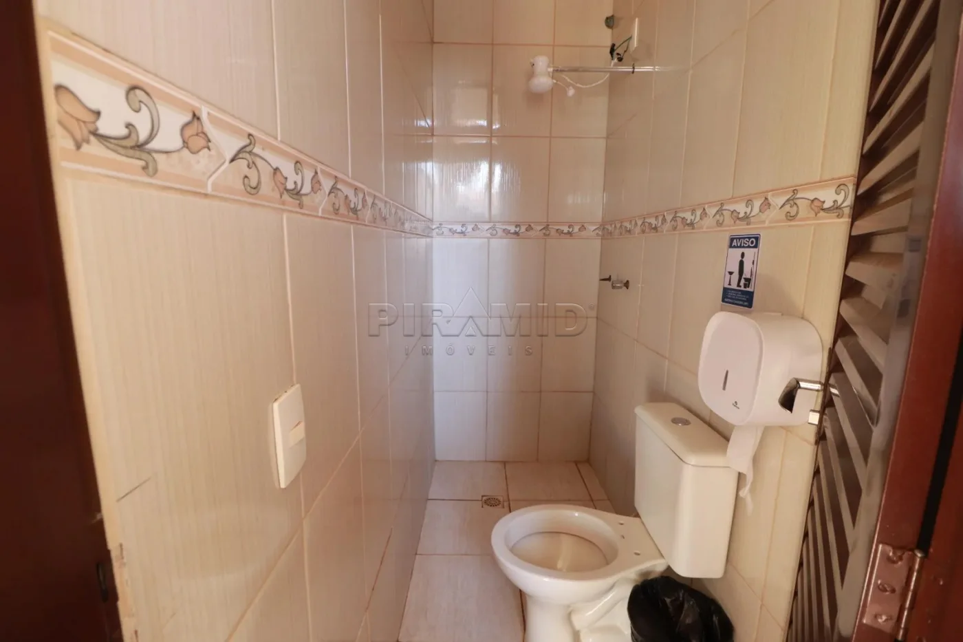 Alugar Casa / Padr&atilde;o em Ribeir&atilde;o Preto R$ 3.000,00 - Foto 14