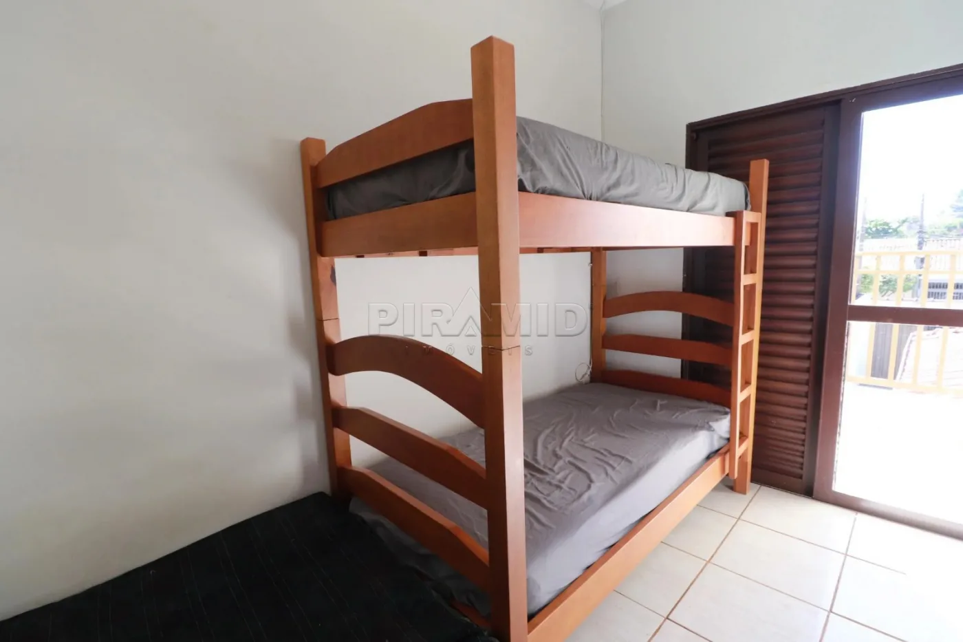 Alugar Casa / Padr&atilde;o em Ribeir&atilde;o Preto R$ 3.000,00 - Foto 16