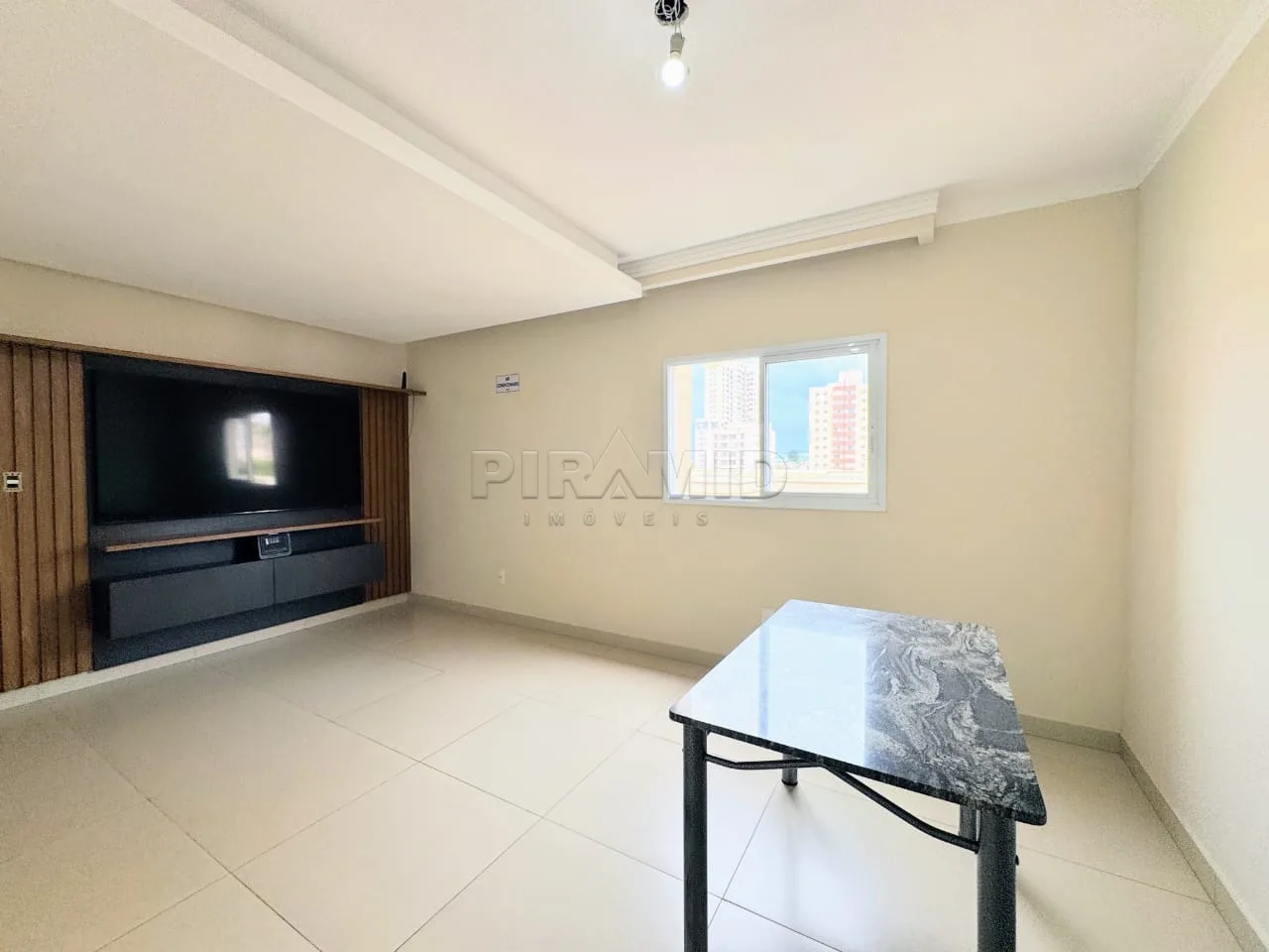 Alugar Apartamento / Padr&atilde;o em Ribeir&atilde;o Preto R$ 2.200,00 - Foto 2