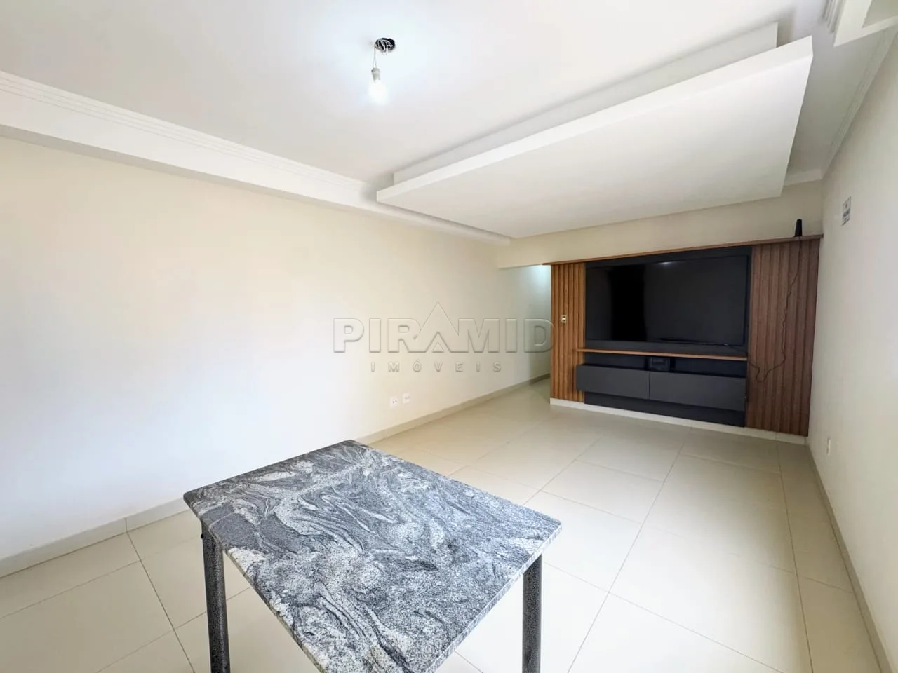 Alugar Apartamento / Padr&atilde;o em Ribeir&atilde;o Preto R$ 2.200,00 - Foto 3
