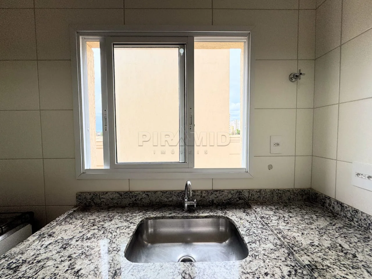 Alugar Apartamento / Padr&atilde;o em Ribeir&atilde;o Preto R$ 2.200,00 - Foto 6