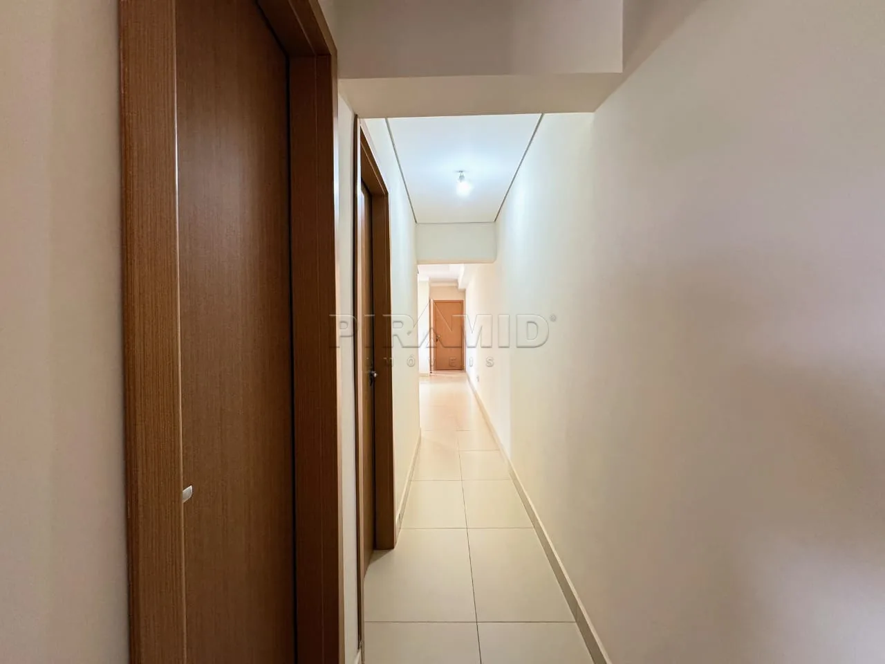 Alugar Apartamento / Padr&atilde;o em Ribeir&atilde;o Preto R$ 2.200,00 - Foto 18