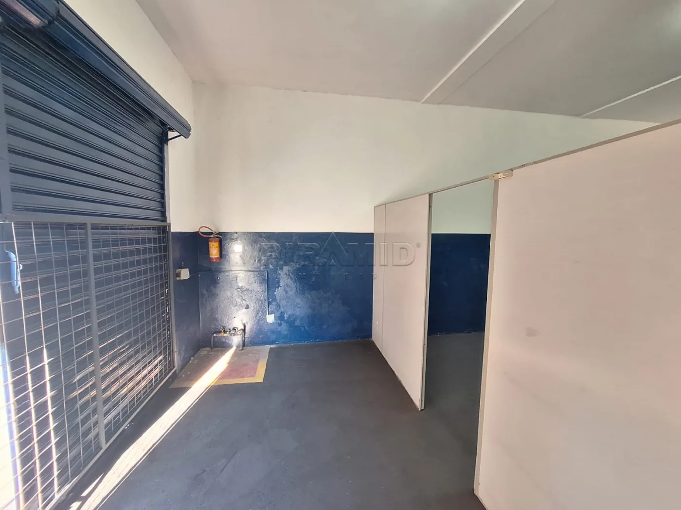 Alugar Comercial / Sal&atilde;o em Ribeir&atilde;o Preto R$ 1.100,00 - Foto 1
