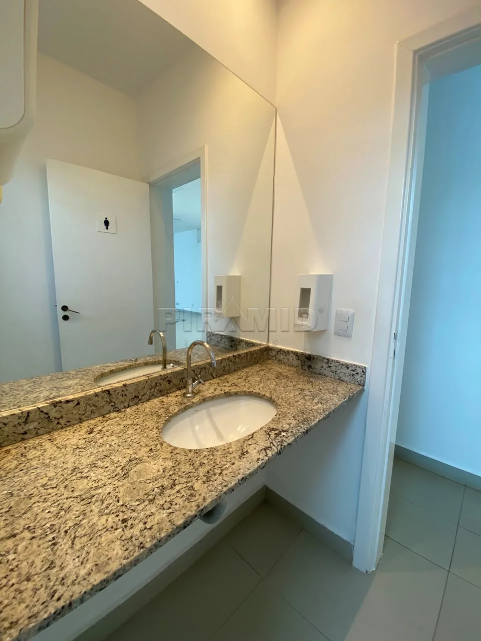 Alugar Comercial / Sal&atilde;o em Ribeir&atilde;o Preto R$ 20.000,00 - Foto 13