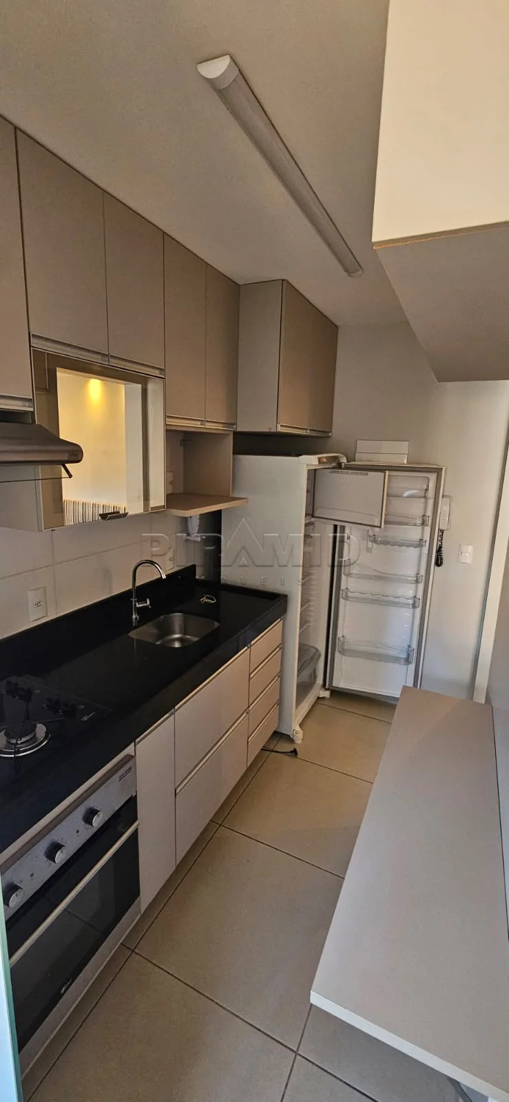 Alugar Apartamento / Padr&atilde;o em Ribeir&atilde;o Preto R$ 2.200,00 - Foto 5