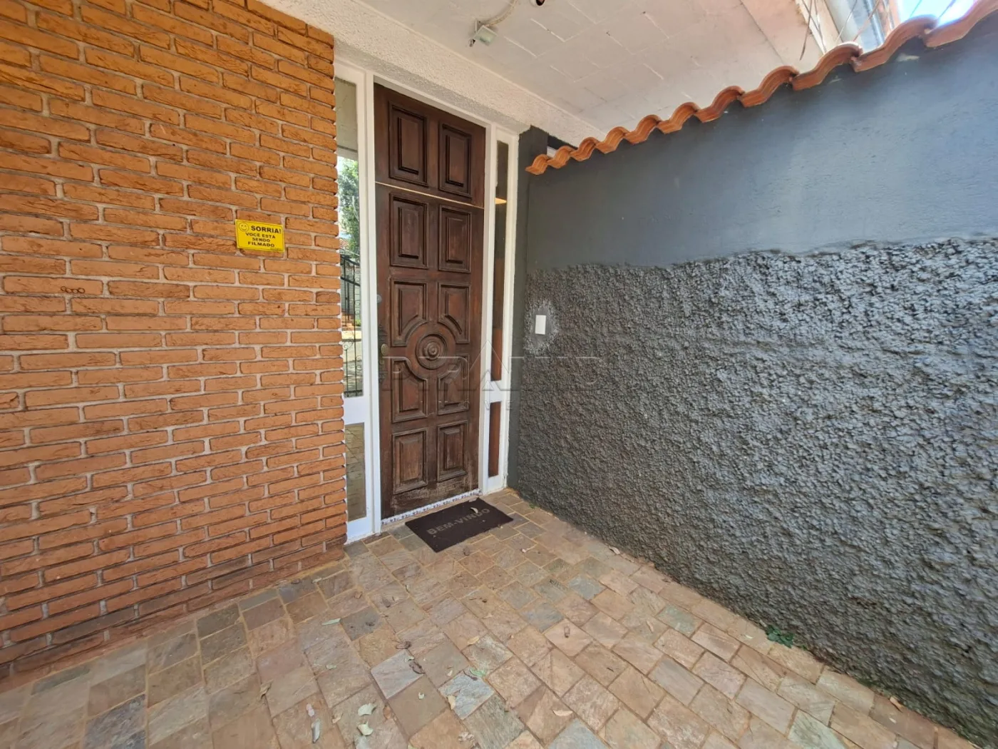 Alugar Casa / Padr&atilde;o em Ribeir&atilde;o Preto R$ 1.800,00 - Foto 1