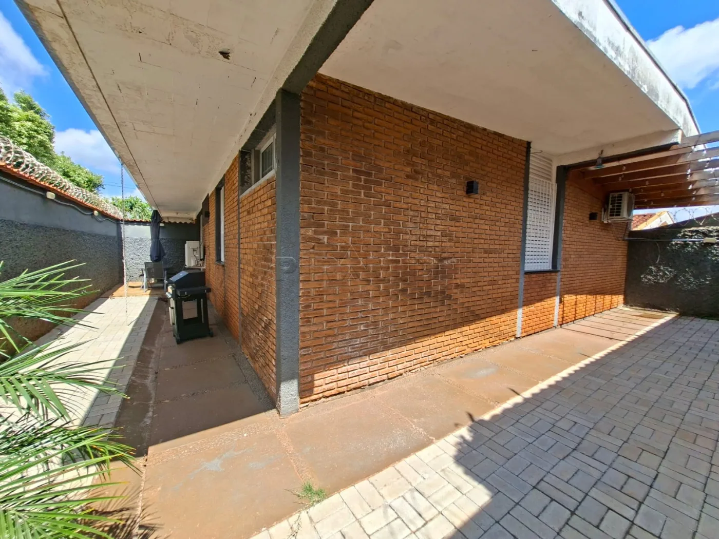 Alugar Casa / Padr&atilde;o em Ribeir&atilde;o Preto R$ 1.800,00 - Foto 26