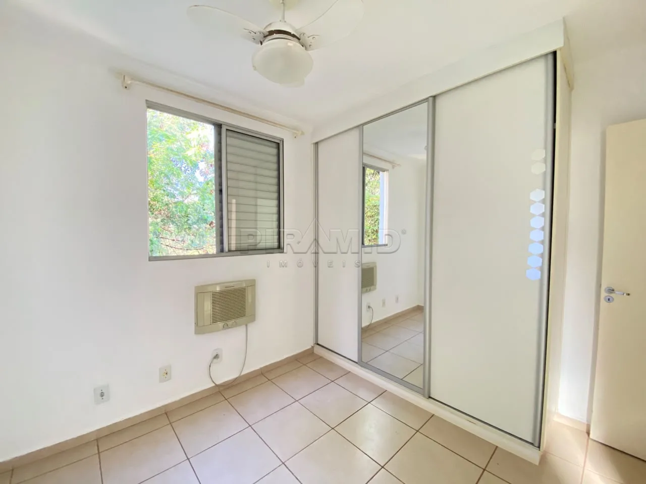 Alugar Apartamento / Padr&atilde;o em Ribeir&atilde;o Preto R$ 1.700,00 - Foto 4