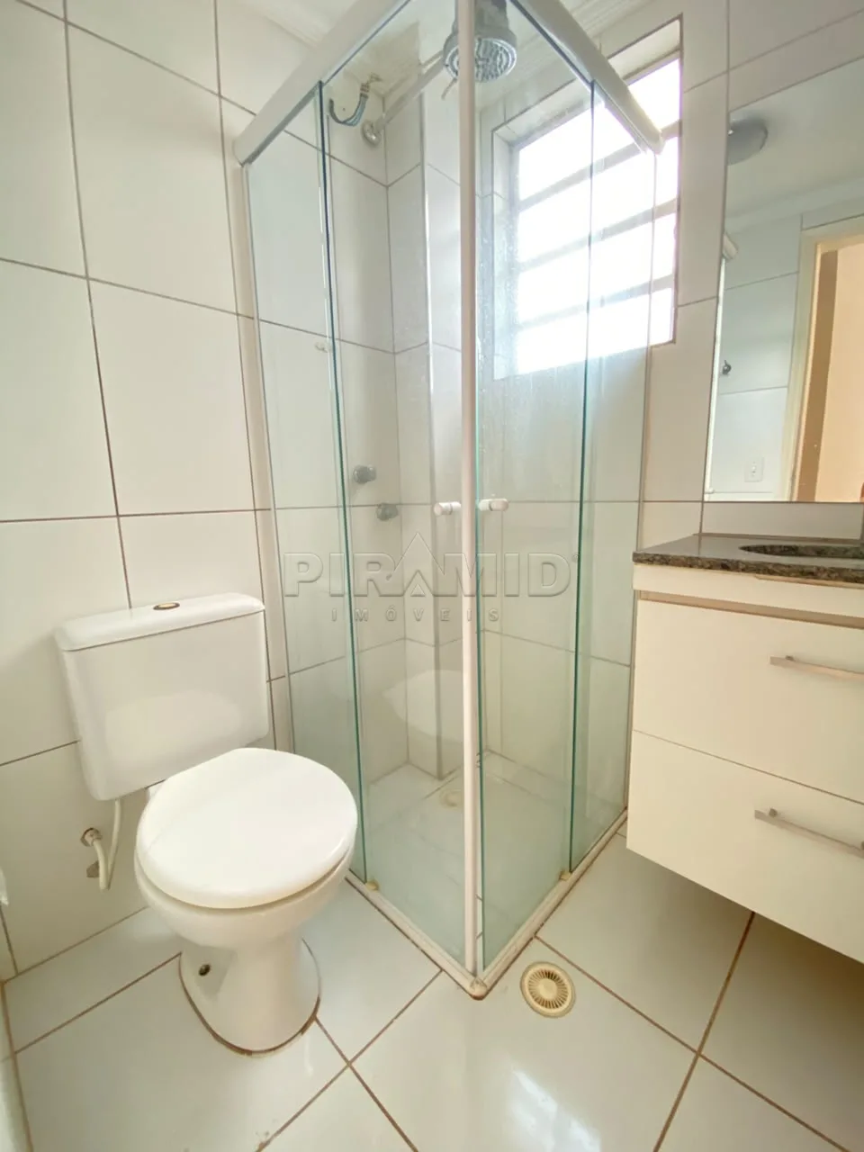 Alugar Apartamento / Padr&atilde;o em Ribeir&atilde;o Preto R$ 1.700,00 - Foto 14