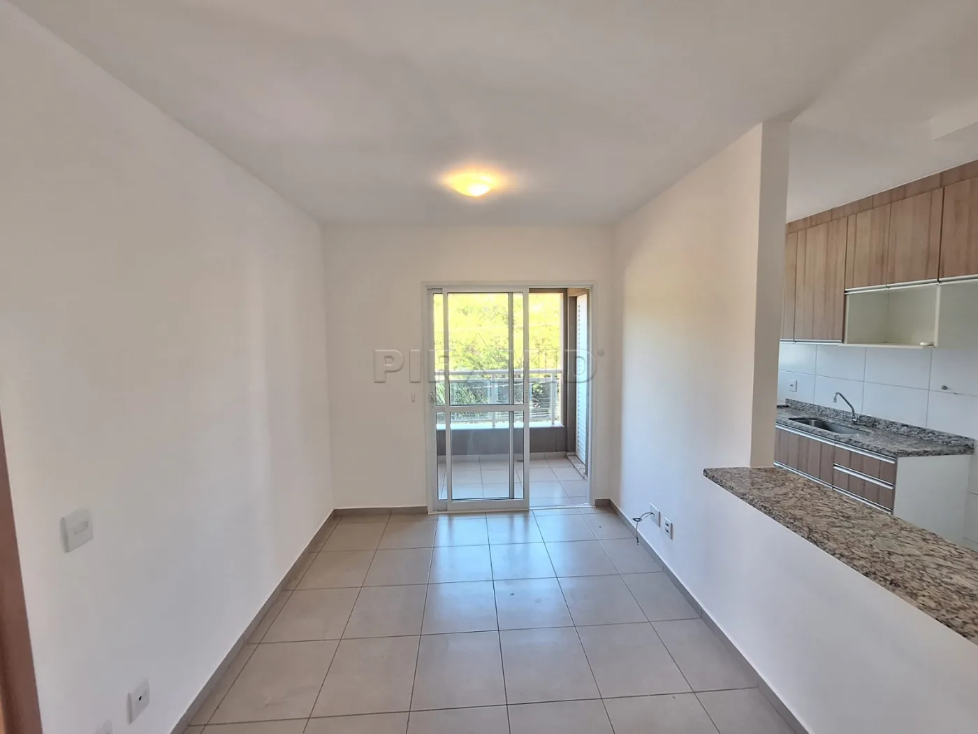 Alugar Apartamento / Padr&atilde;o em Ribeir&atilde;o Preto R$ 1.500,00 - Foto 1