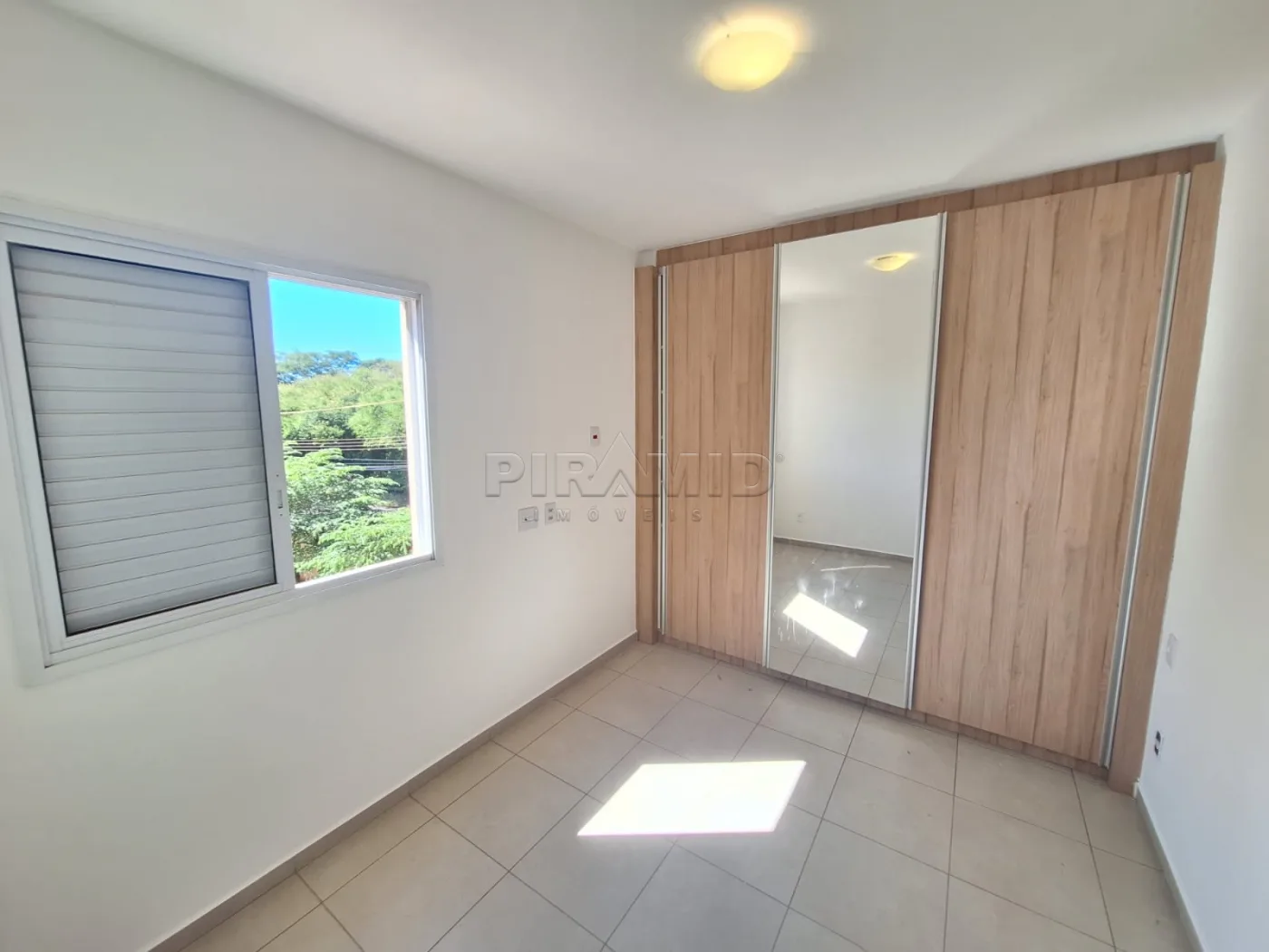 Alugar Apartamento / Padr&atilde;o em Ribeir&atilde;o Preto R$ 1.500,00 - Foto 6