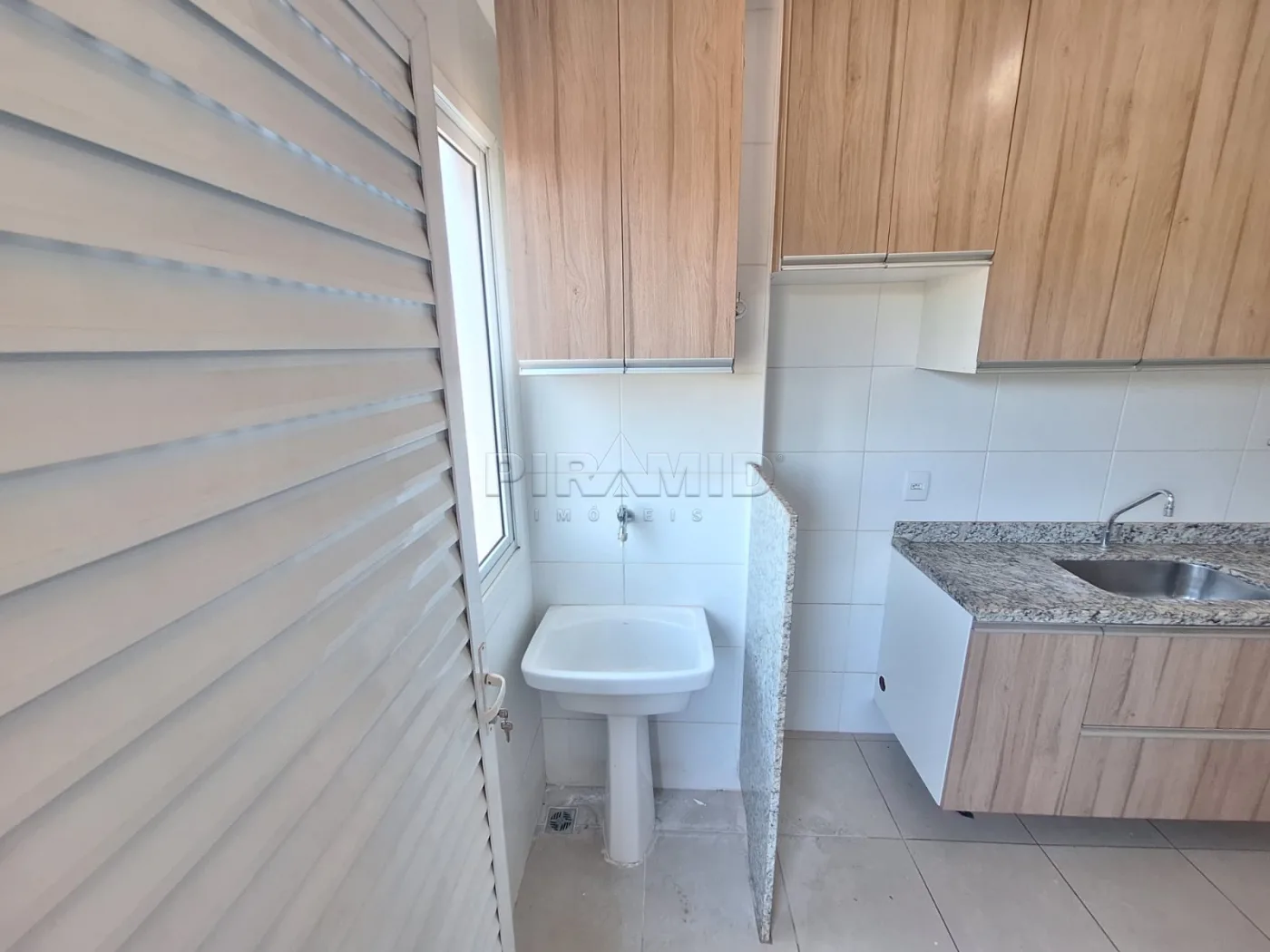Alugar Apartamento / Padr&atilde;o em Ribeir&atilde;o Preto R$ 1.500,00 - Foto 10