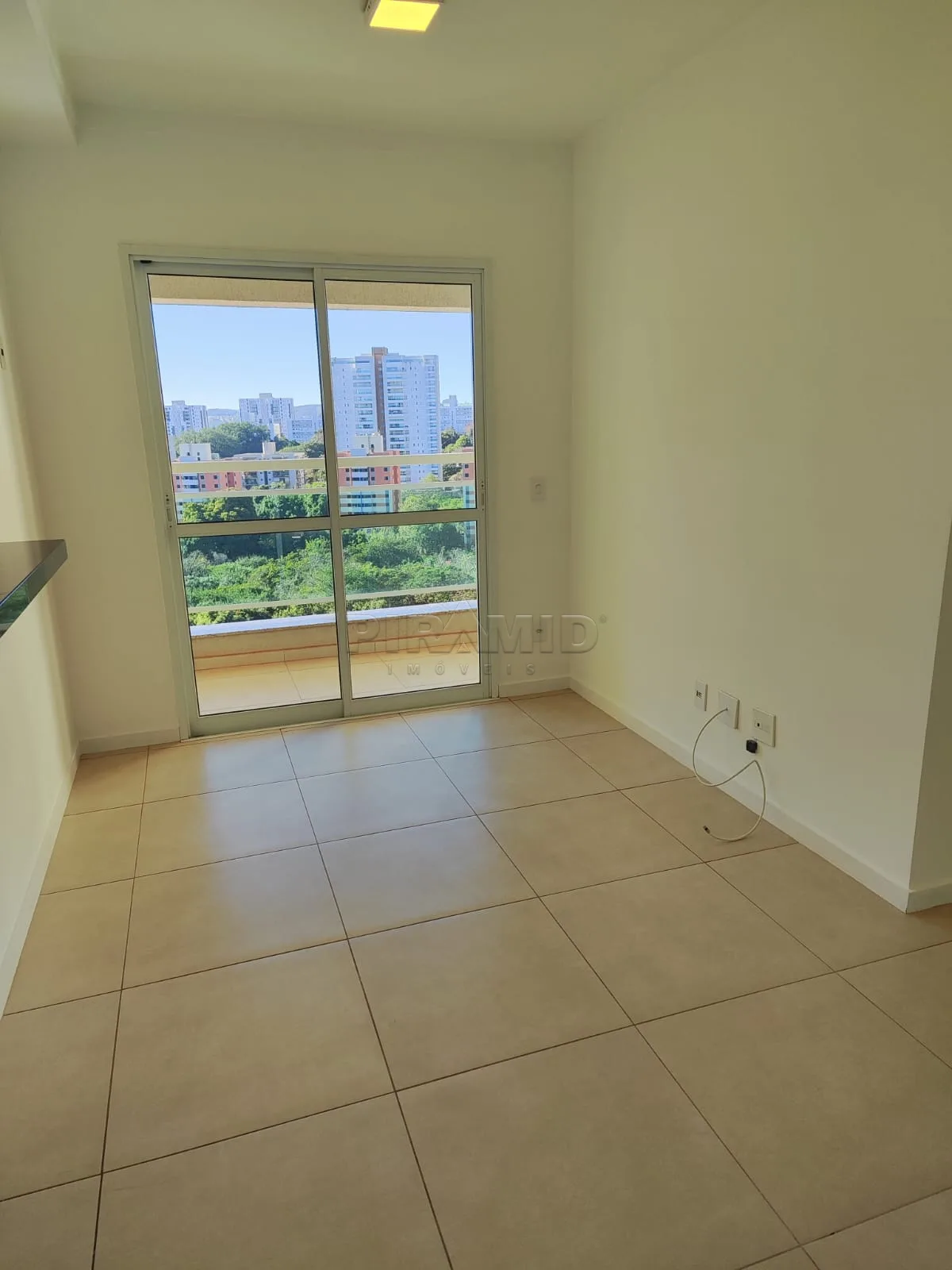 Alugar Apartamento / Padr&atilde;o em Ribeir&atilde;o Preto R$ 2.300,00 - Foto 2