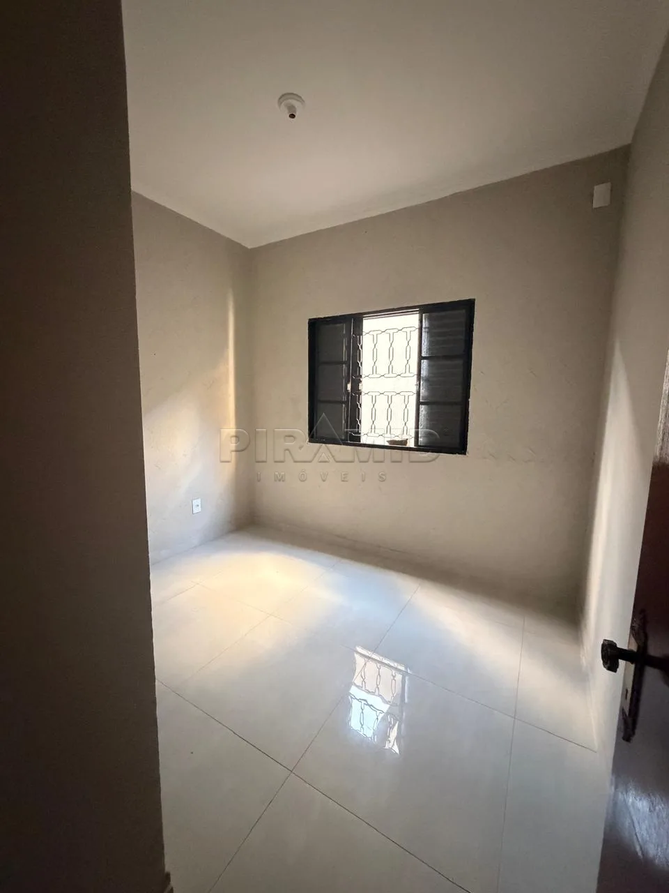 Comprar Casa / Padr&atilde;o em Ribeir&atilde;o Preto R$ 550.000,00 - Foto 17