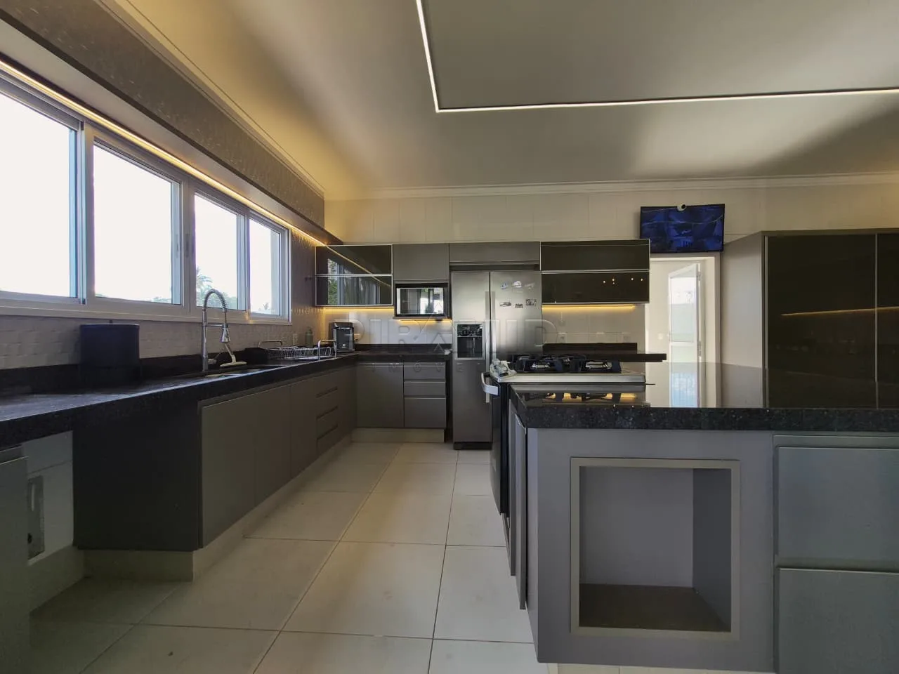 Alugar Casa / Padr&atilde;o em Ribeir&atilde;o Preto R$ 11.000,00 - Foto 9