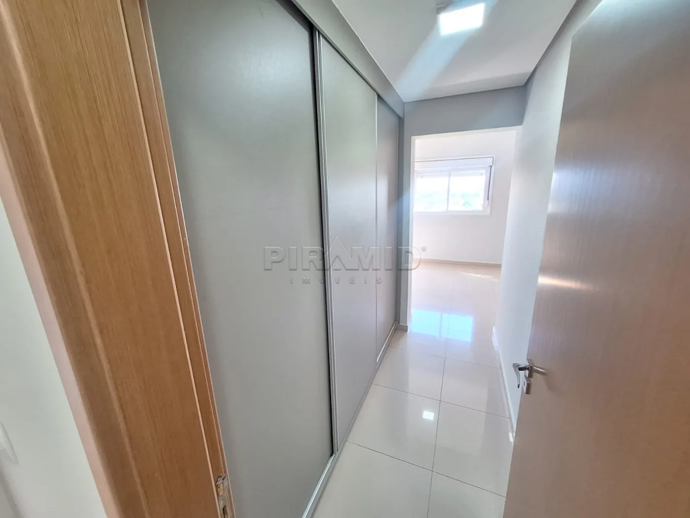 Alugar Apartamento / Padr&atilde;o em Ribeir&atilde;o Preto R$ 5.800,00 - Foto 18