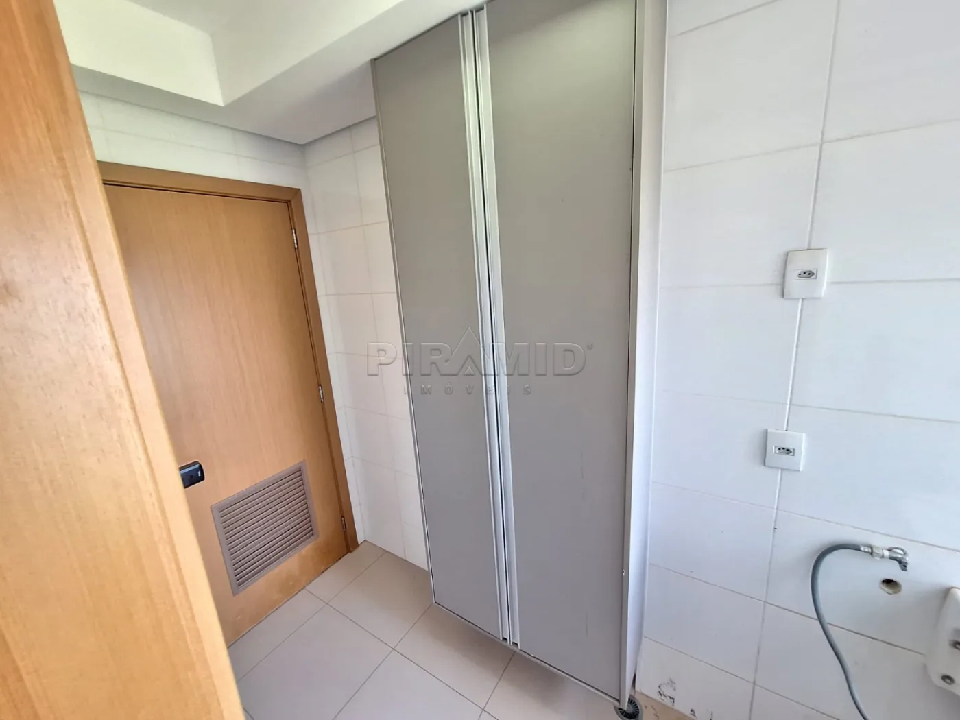 Alugar Apartamento / Padr&atilde;o em Ribeir&atilde;o Preto R$ 5.800,00 - Foto 26