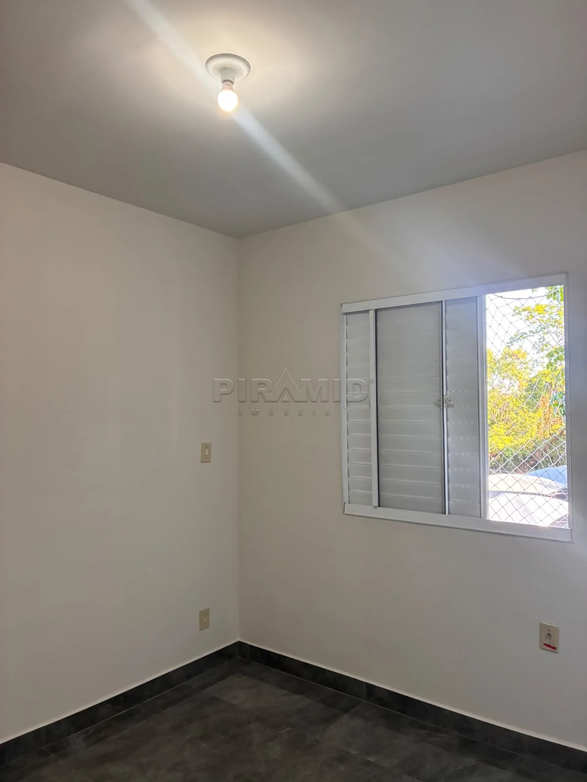 Alugar Apartamento / Padr&atilde;o em Ribeir&atilde;o Preto R$ 1.250,00 - Foto 13