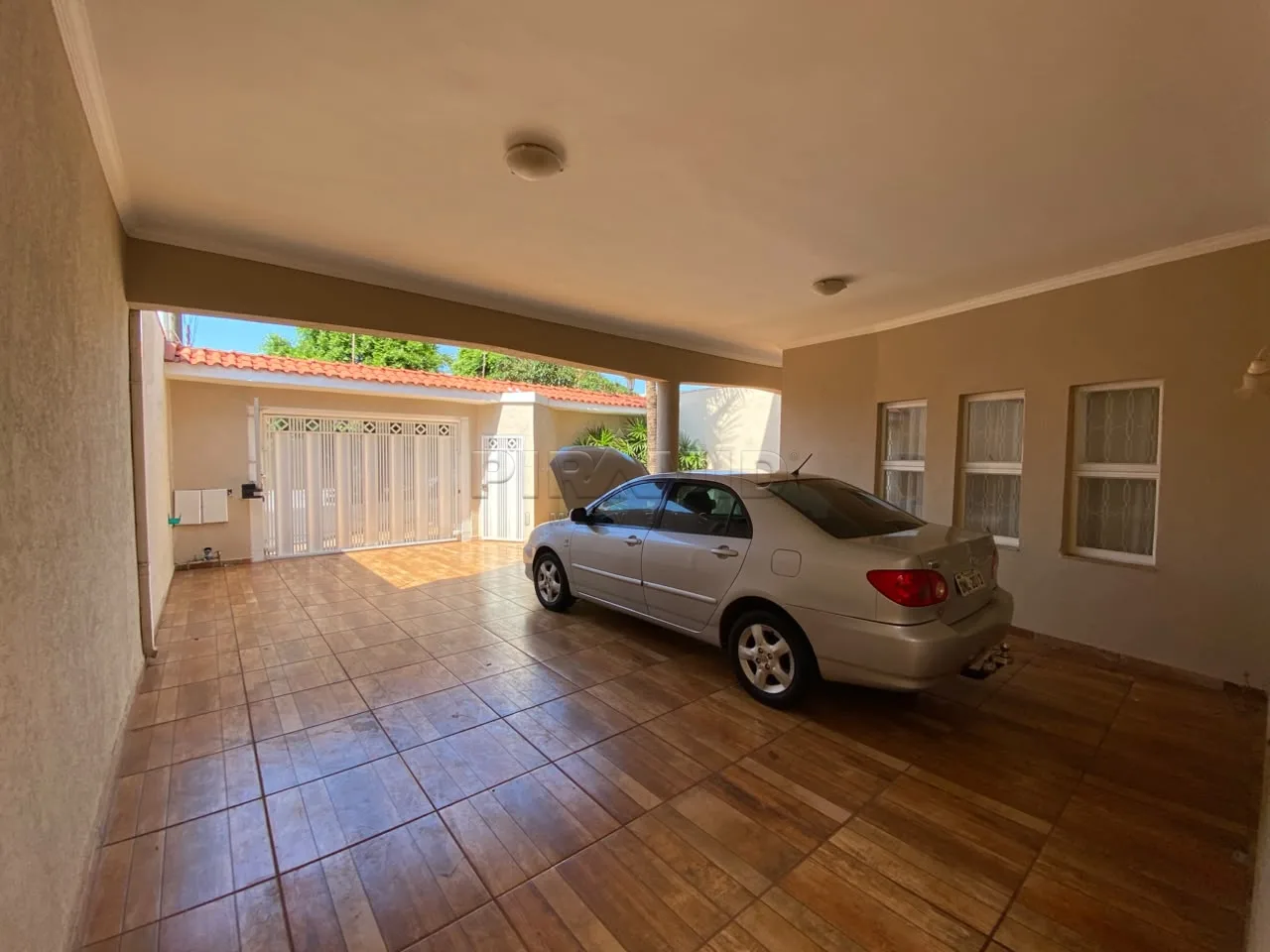 Alugar Casa / Padr&atilde;o em Ribeir&atilde;o Preto R$ 4.500,00 - Foto 4