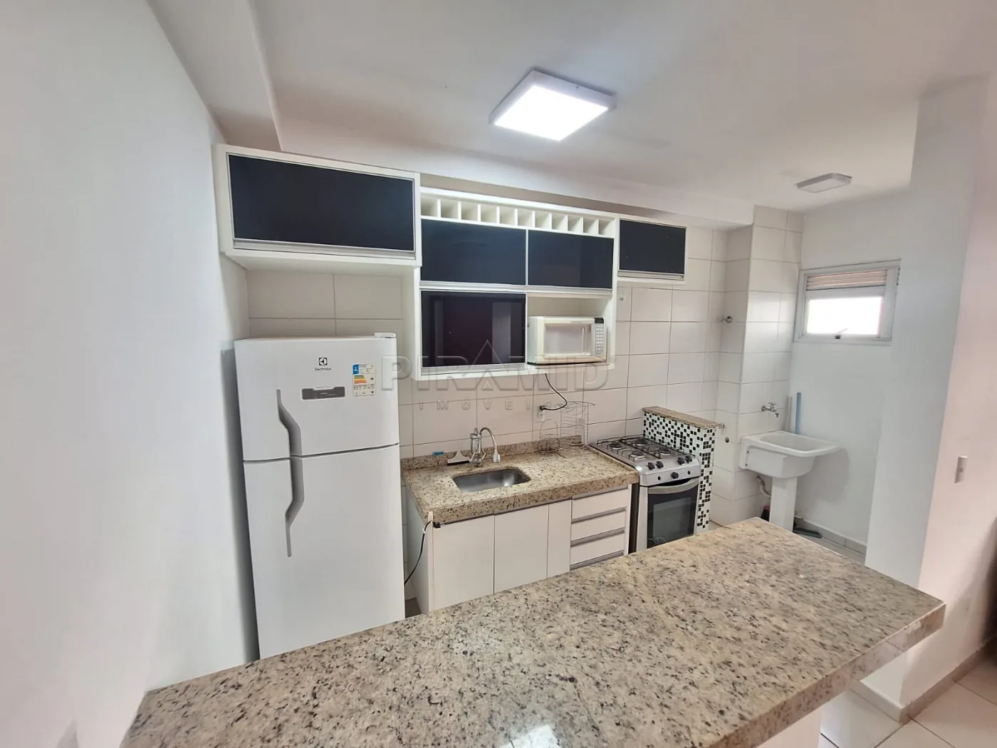 Alugar Apartamento / Padr&atilde;o em Ribeir&atilde;o Preto R$ 1.800,00 - Foto 11