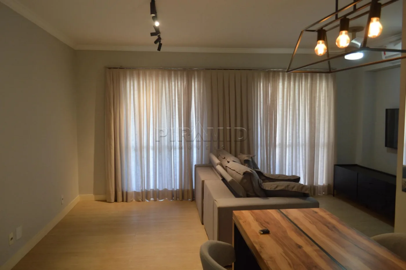 Alugar Apartamento / Padr&atilde;o em Ribeir&atilde;o Preto R$ 5.500,00 - Foto 7