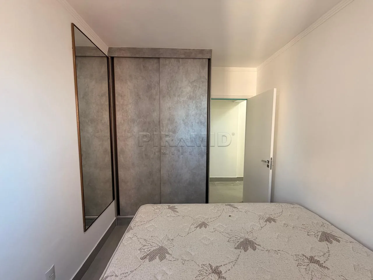 Alugar Apartamento / Padr&atilde;o em Ribeir&atilde;o Preto R$ 3.000,00 - Foto 12