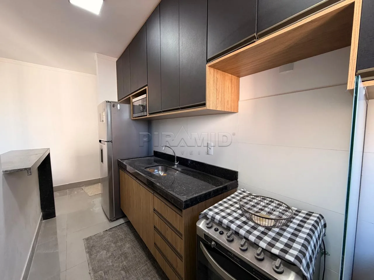 Alugar Apartamento / Padr&atilde;o em Ribeir&atilde;o Preto R$ 3.000,00 - Foto 18