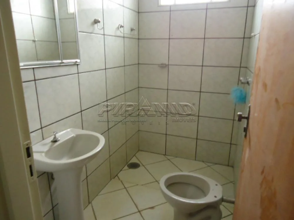 Alugar Casa / Padr&atilde;o em Ribeir&atilde;o Preto R$ 1.200,00 - Foto 4