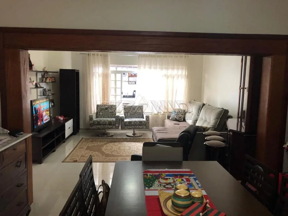 Alugar Casa / Padr&atilde;o em Ribeir&atilde;o Preto R$ 3.200,00 - Foto 2