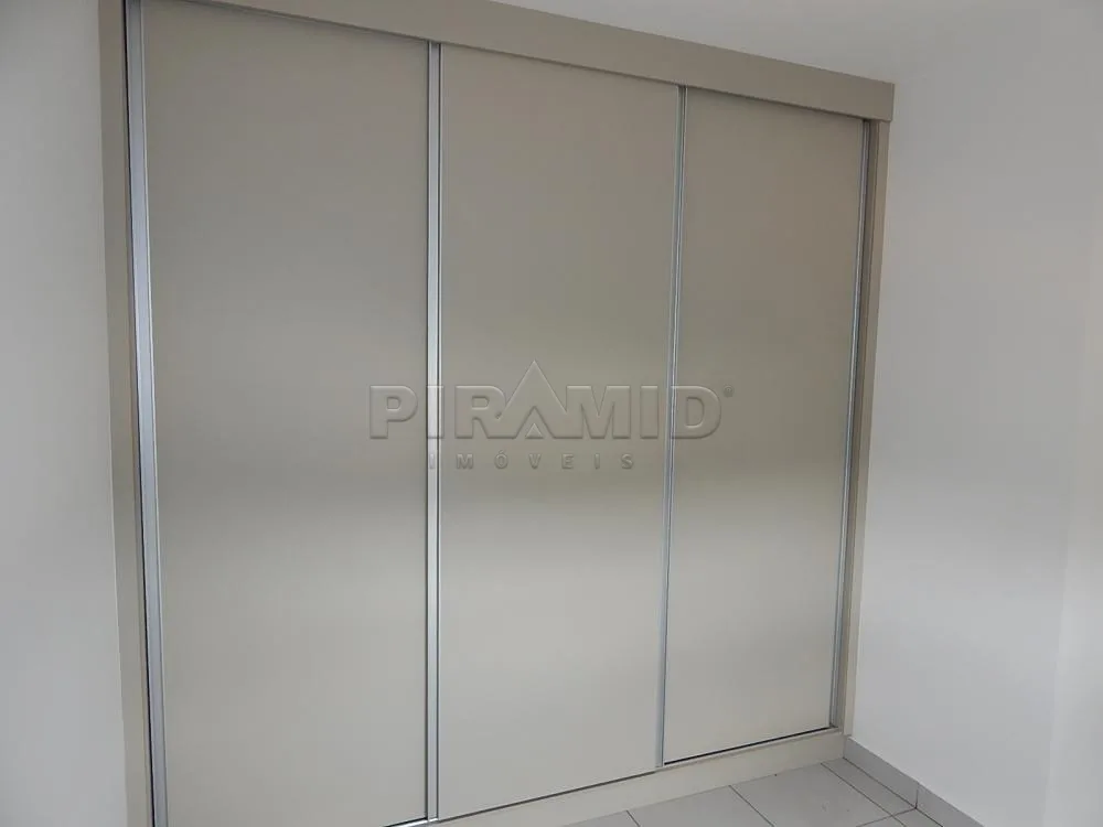 Alugar Apartamento / Padr&atilde;o em Ribeir&atilde;o Preto R$ 1.500,00 - Foto 4