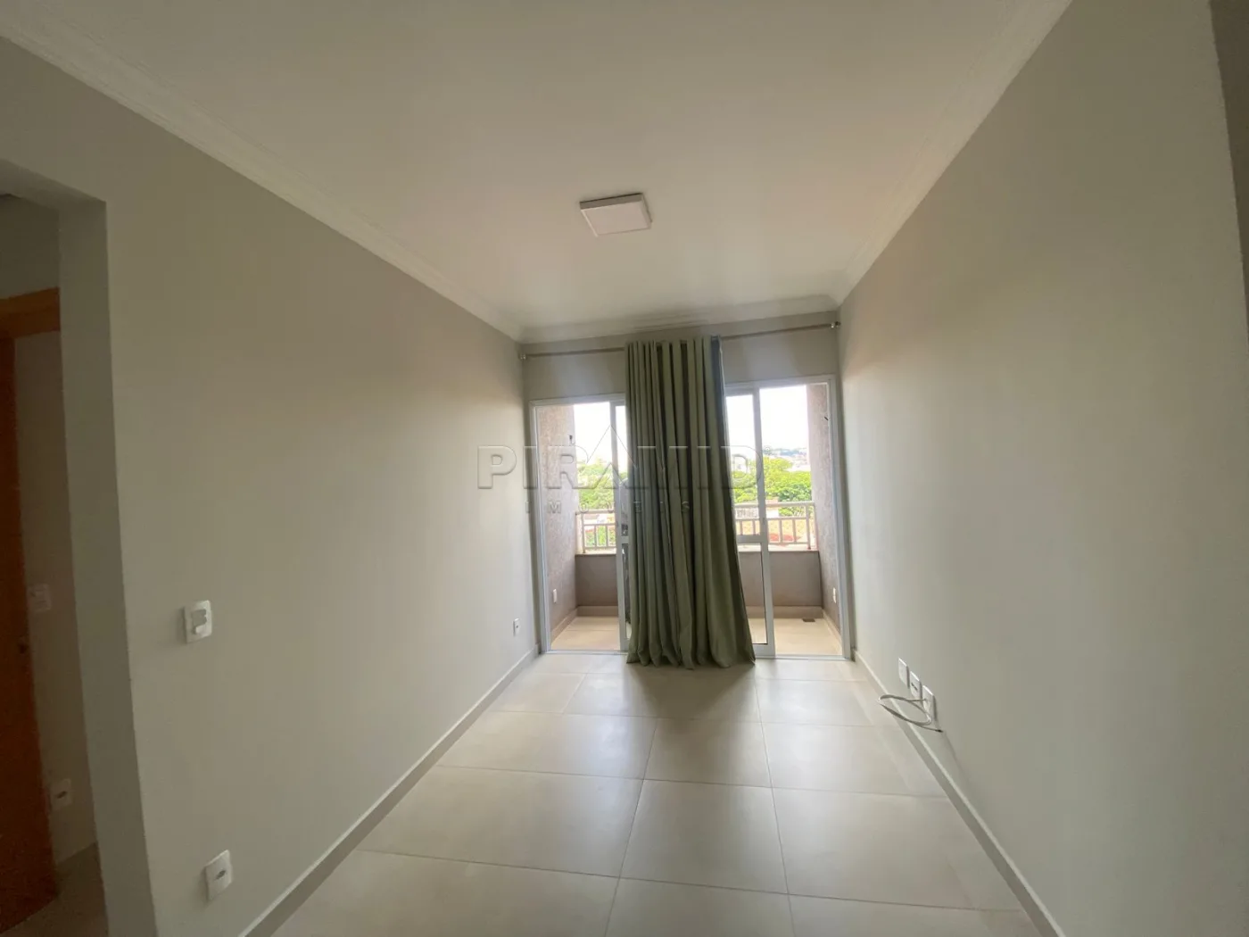Alugar Apartamento / Padr&atilde;o em Ribeir&atilde;o Preto R$ 1.800,00 - Foto 3