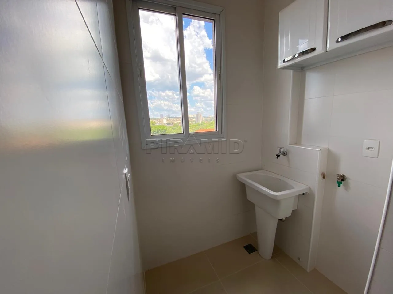 Alugar Apartamento / Padr&atilde;o em Ribeir&atilde;o Preto R$ 1.800,00 - Foto 9