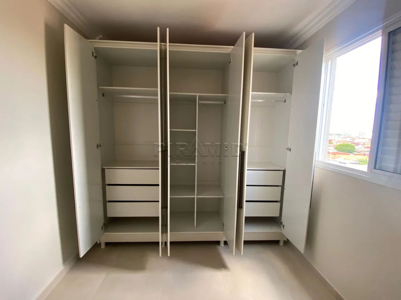 Alugar Apartamento / Padr&atilde;o em Ribeir&atilde;o Preto R$ 1.800,00 - Foto 11