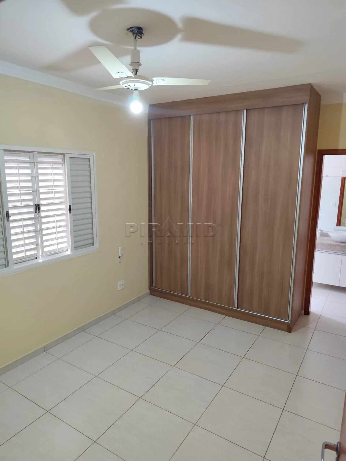 Alugar Casa / Padr&atilde;o em Ribeir&atilde;o Preto R$ 2.400,00 - Foto 5