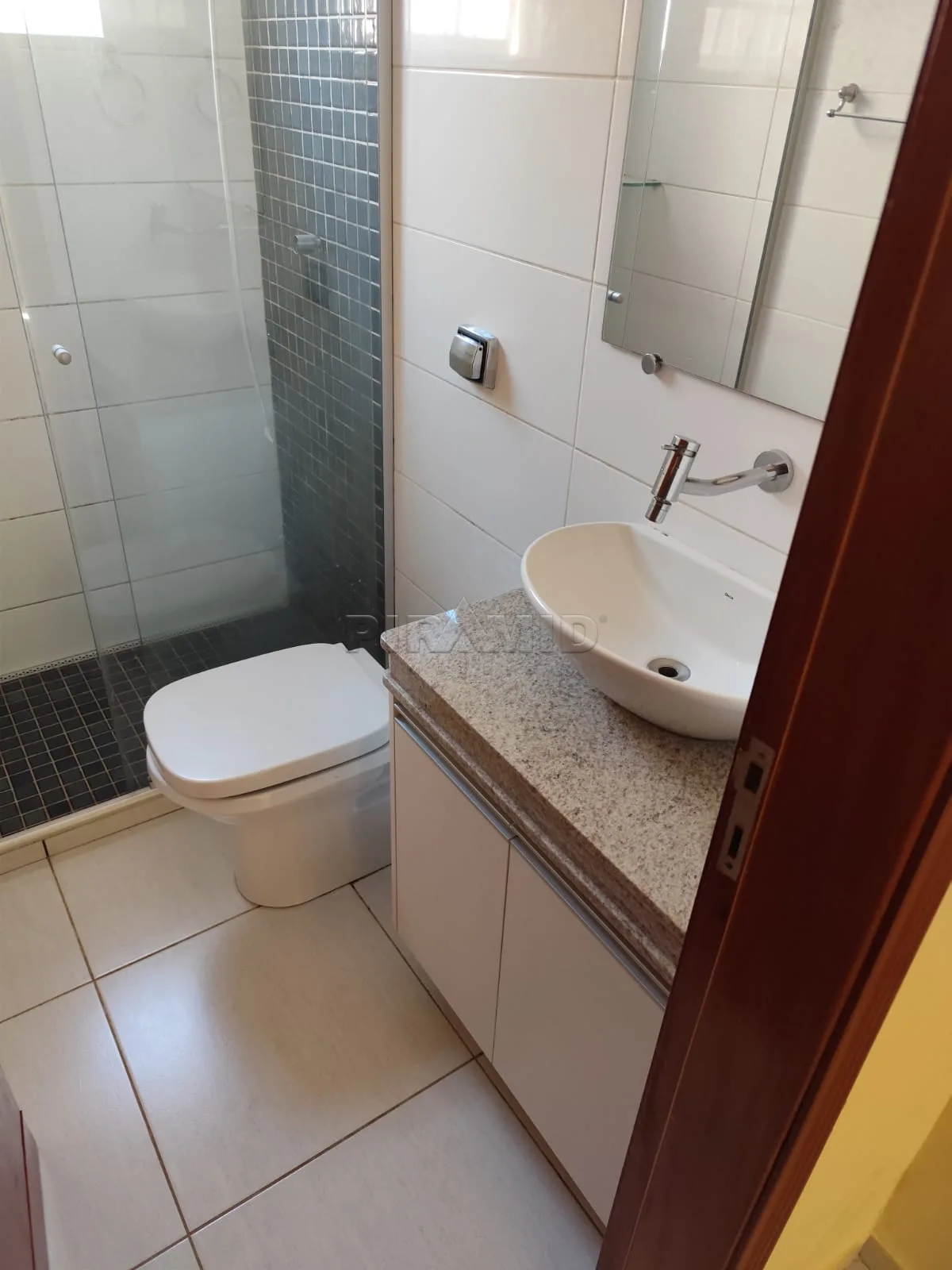 Alugar Casa / Padr&atilde;o em Ribeir&atilde;o Preto R$ 2.400,00 - Foto 9