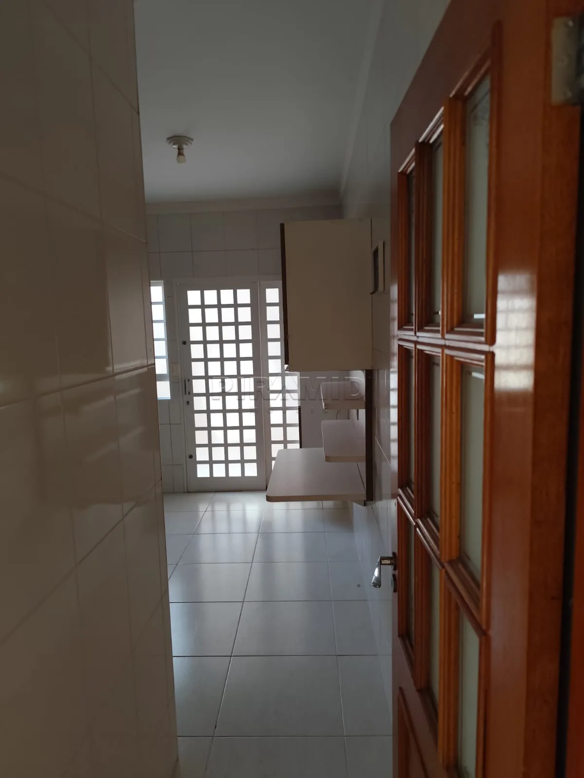 Alugar Casa / Padr&atilde;o em Ribeir&atilde;o Preto R$ 2.400,00 - Foto 11