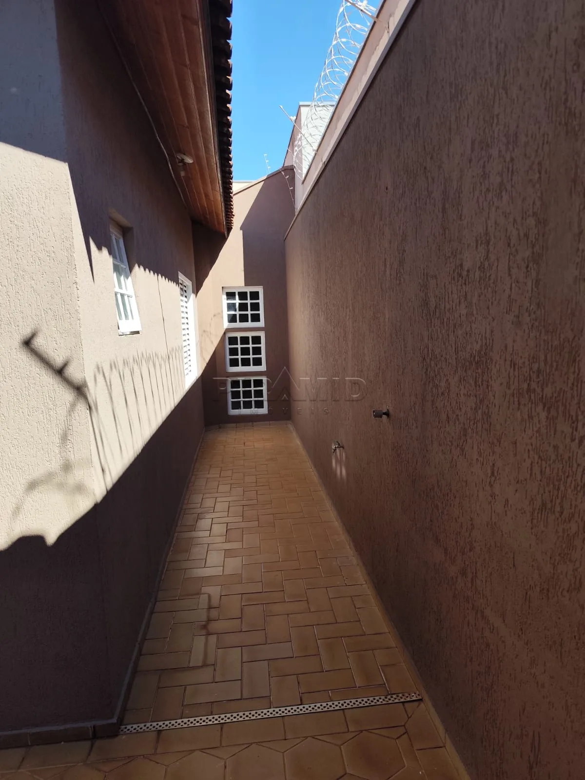 Alugar Casa / Padr&atilde;o em Ribeir&atilde;o Preto R$ 2.400,00 - Foto 23