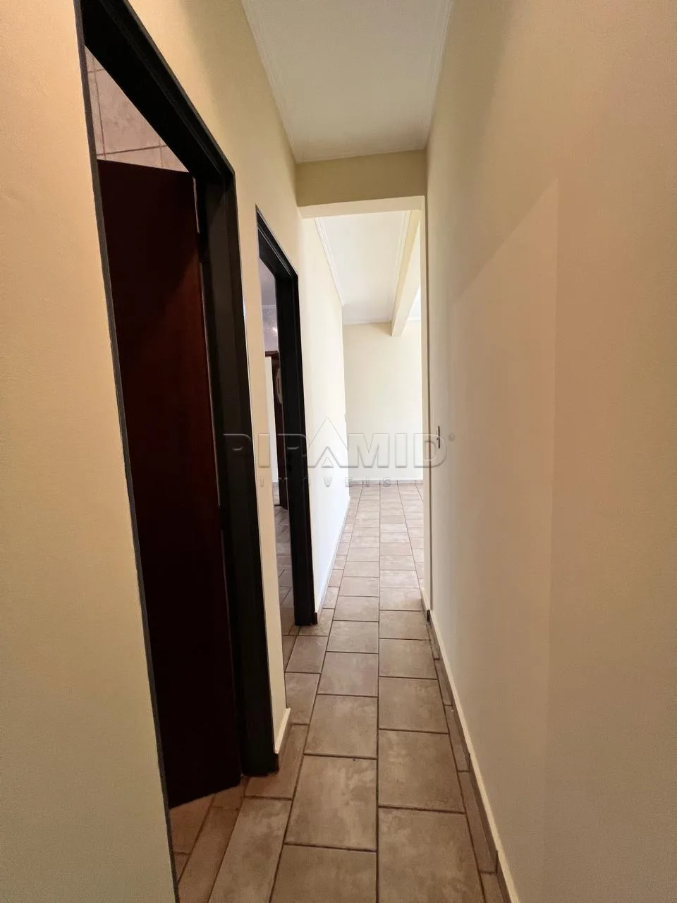 Alugar Apartamento / Padr&atilde;o em Ribeir&atilde;o Preto R$ 1.100,00 - Foto 6