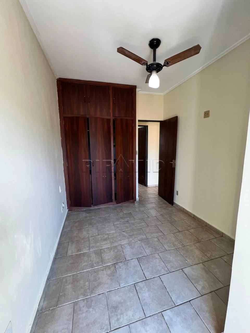 Alugar Apartamento / Padr&atilde;o em Ribeir&atilde;o Preto R$ 1.100,00 - Foto 11