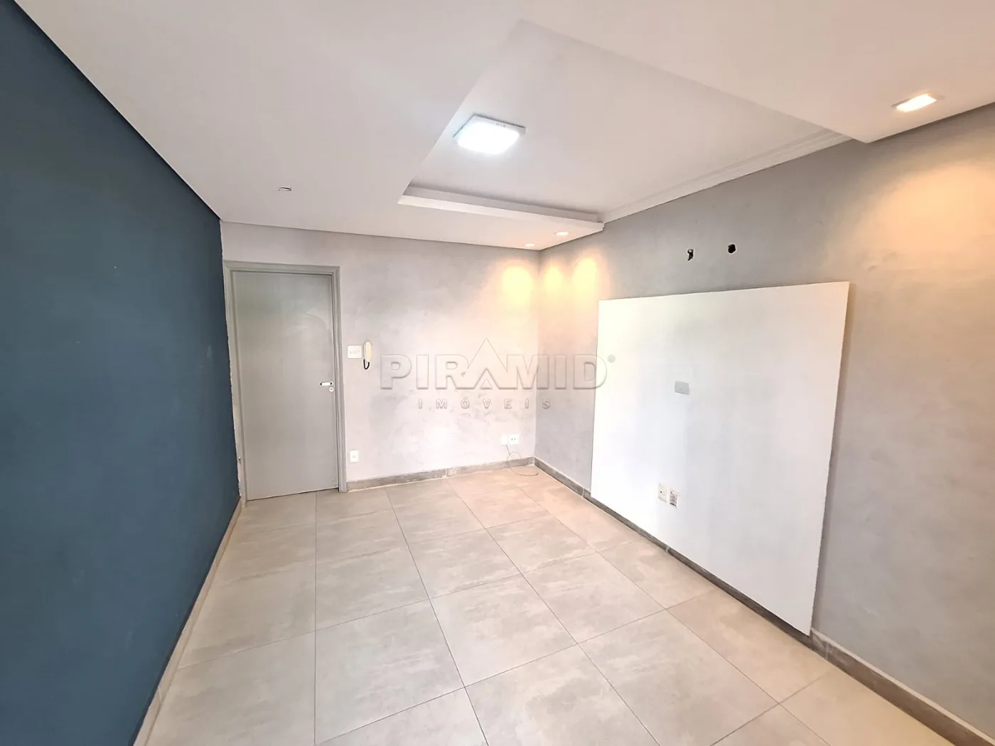 Alugar Comercial / Casa em Ribeir&atilde;o Preto R$ 2.000,00 - Foto 3