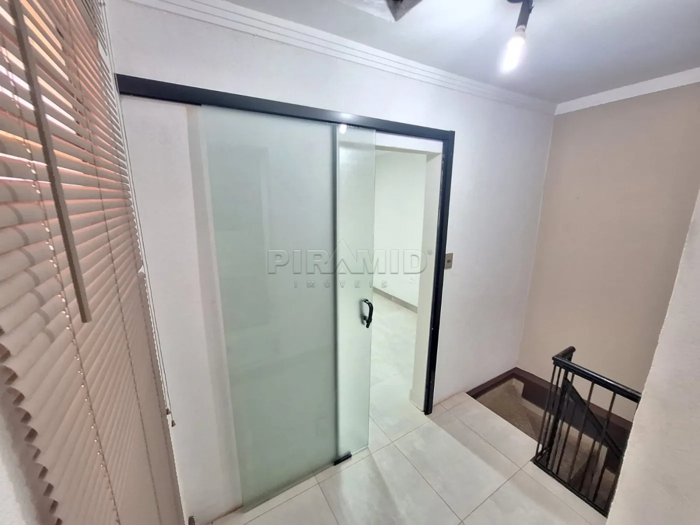 Alugar Comercial / Casa em Ribeir&atilde;o Preto R$ 2.000,00 - Foto 14