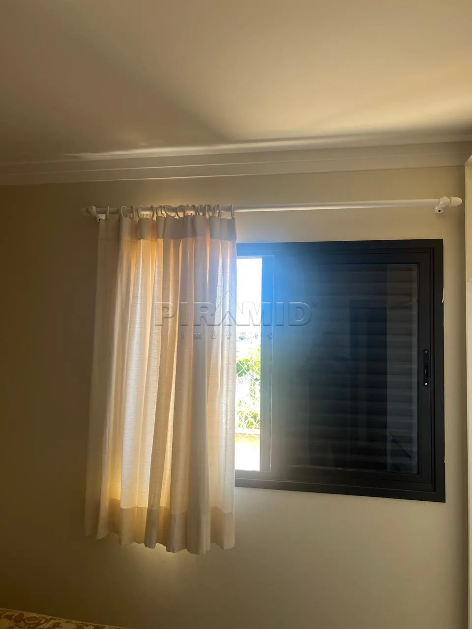 Alugar Apartamento / Padr&atilde;o em Ribeir&atilde;o Preto R$ 2.300,00 - Foto 5